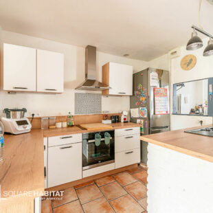 Coup de coeur  Maison individuelle rénovée 115 m², jardin et poêle à pellets