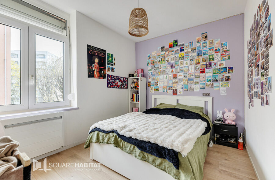 LILLE THEATRE SEBASTOPOL : T2 traversant de 32m² dernier étage