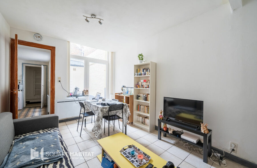 Immeuble de rapport avec 3 appartements pour un loyer de plus de 20.000 € annuel