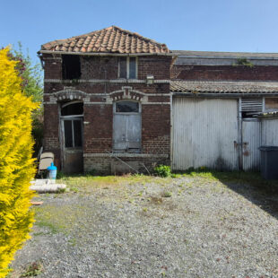 Ensemble immobilier Quievrechain env 200 m2
