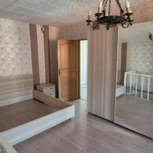 Ensemble immobilier Quievrechain env 200 m2