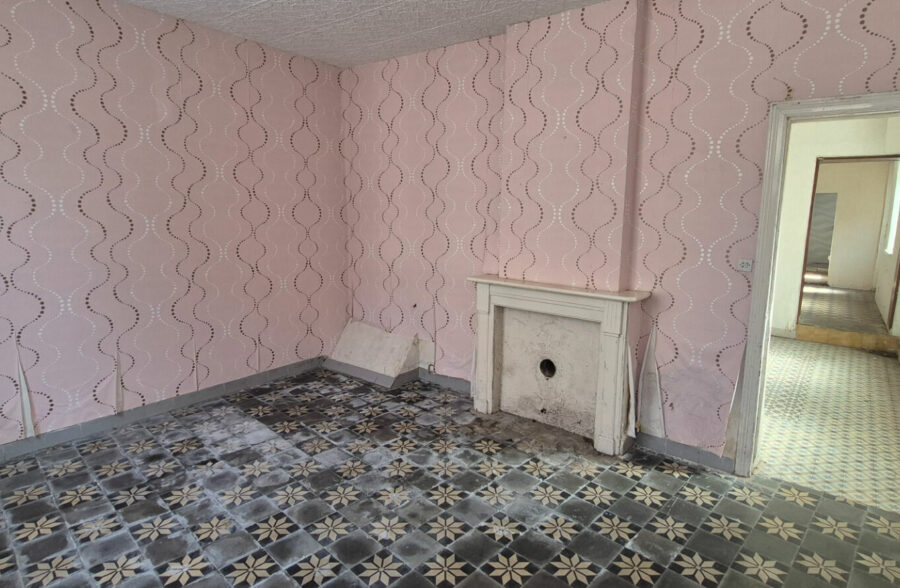 Ensemble immobilier Quievrechain env 200 m2