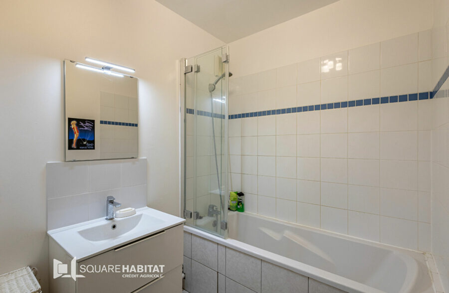 Appartement T3 Lille Saint Maurice secteur gare Lille Europe avec balcon et parking