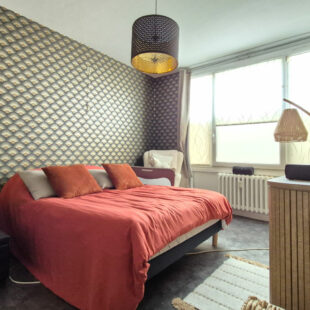 Superbe appartement  lumineux avec 3 chambres dans une résidence prisée, avec cave et stationnement