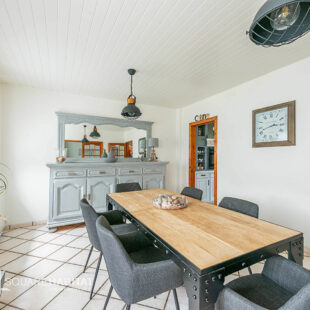 Maison semi-individuelle 3 chambres avec jardin, garage et sous-sol complet