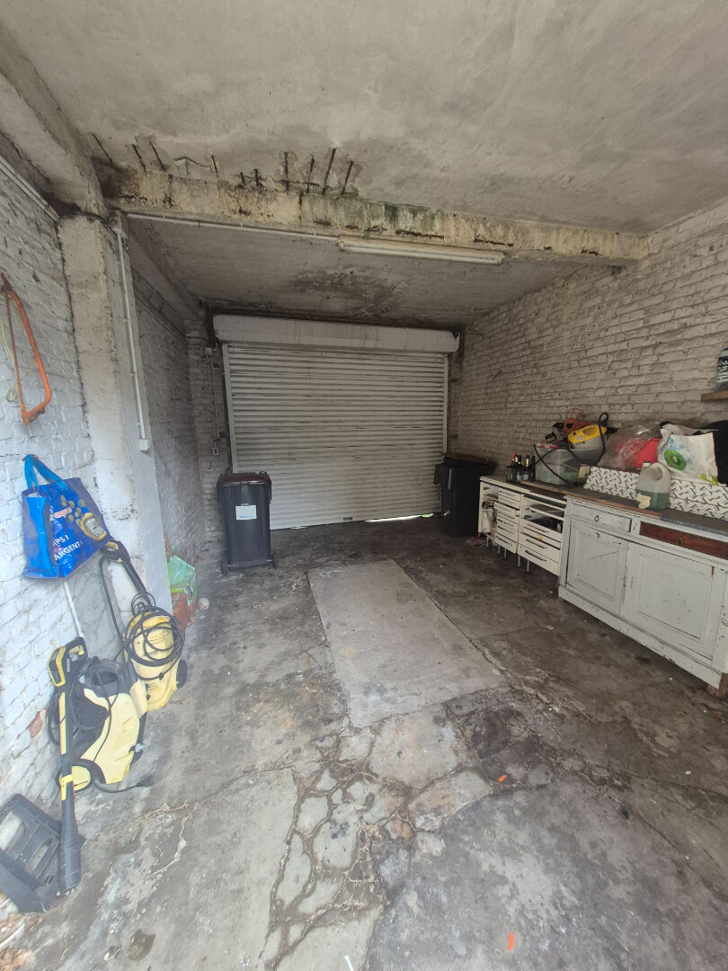 À VENDRE – IMMEUBLE MIXTE AVEC LOCAL PROFESSIONNEL ET BEAU DUPLEX – emplacement n°1