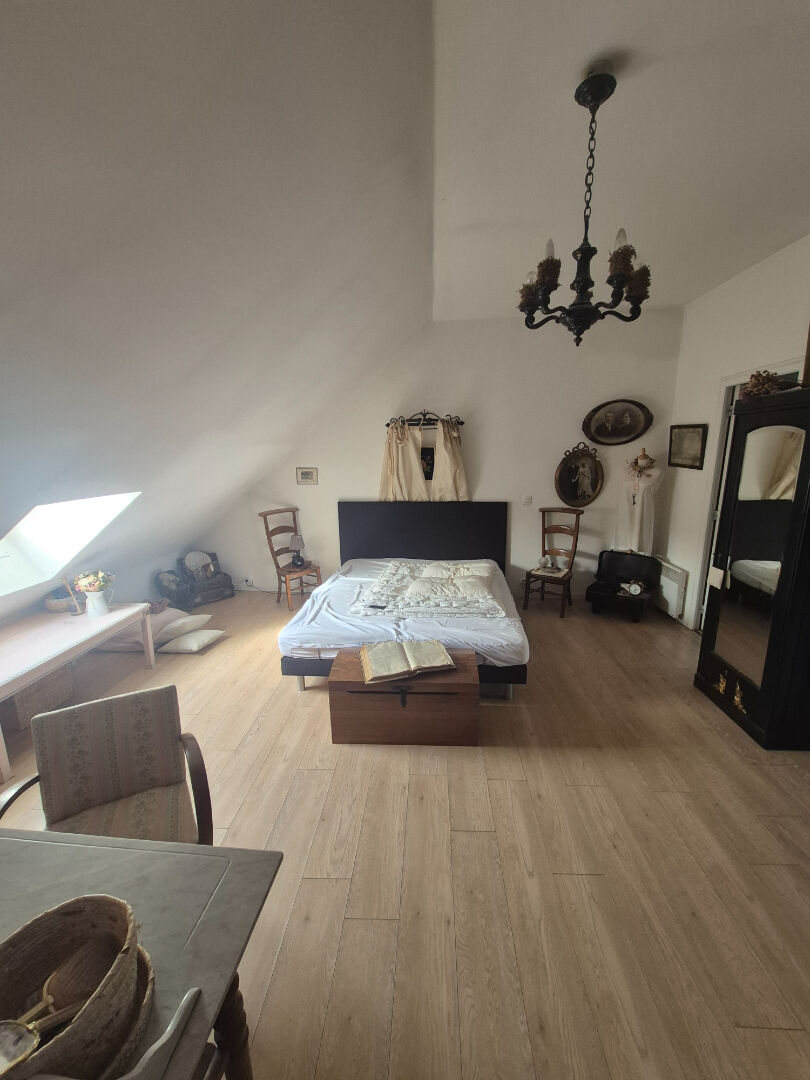 À VENDRE – IMMEUBLE MIXTE AVEC LOCAL PROFESSIONNEL ET BEAU DUPLEX – emplacement n°1