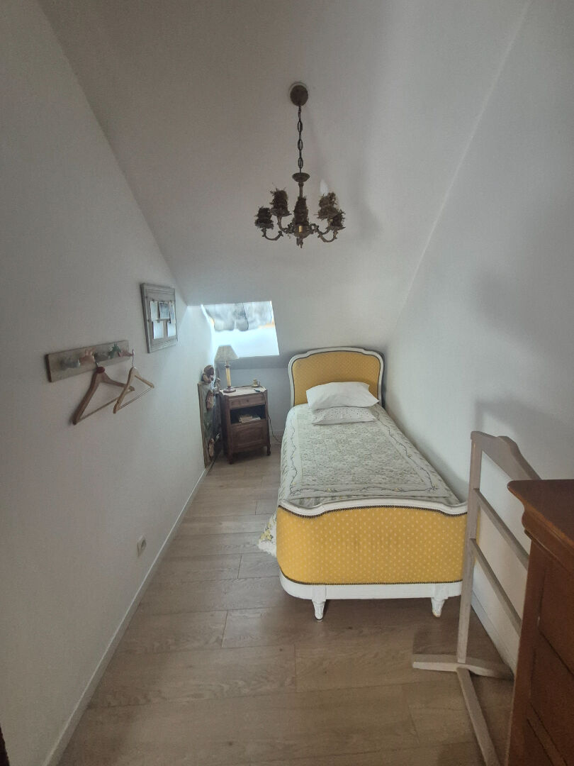 À VENDRE – IMMEUBLE MIXTE AVEC LOCAL PROFESSIONNEL ET BEAU DUPLEX – emplacement n°1