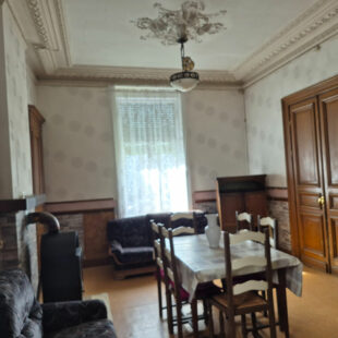 Maison Jeumont 10 pièce(s) 210.80 m2