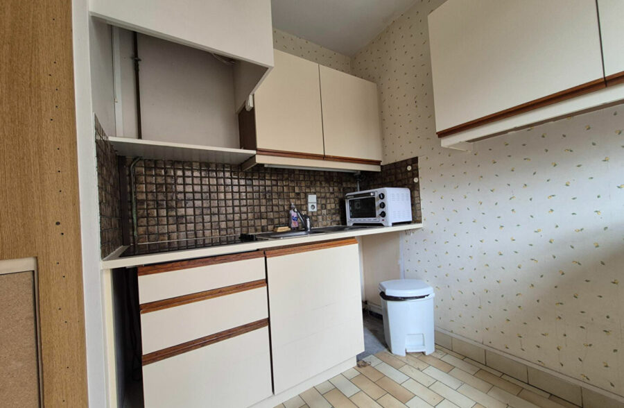 VIEUX LILLE – T3 AVEC BALCON BOX et CAVE – RESIDENCE SENIORS AVEC SERVICES “LES HESPERIDES”