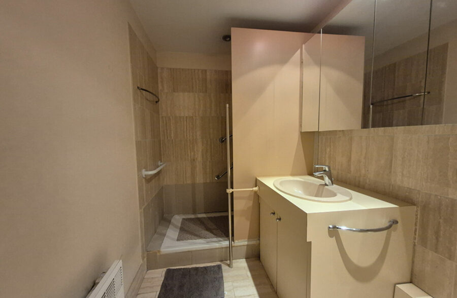 VIEUX LILLE – T3 AVEC BALCON BOX et CAVE – RESIDENCE SENIORS AVEC SERVICES “LES HESPERIDES”