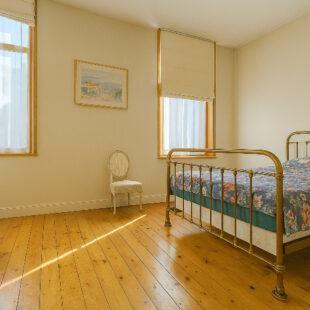 BOULEVARD GAMBETTA – A QUELQUES PAS DE LA PLACE DE LA VICTOIRE