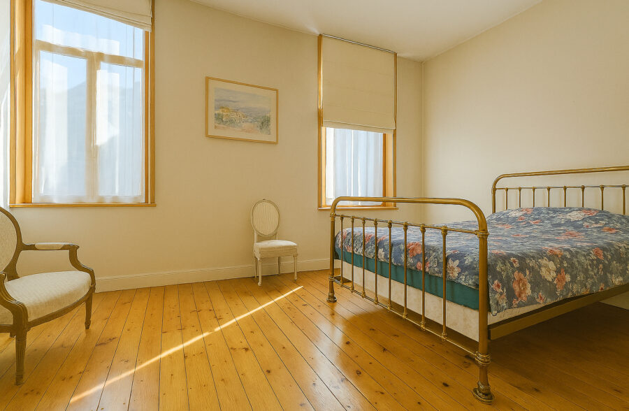 BOULEVARD GAMBETTA – A QUELQUES PAS DE LA PLACE DE LA VICTOIRE