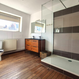 BOULEVARD GAMBETTA – A QUELQUES PAS DE LA PLACE DE LA VICTOIRE