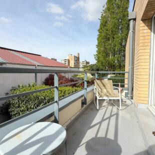 APPARTEMENT DE TYPE 2 AVEC TERRASSE, CAVE ET GARAGE