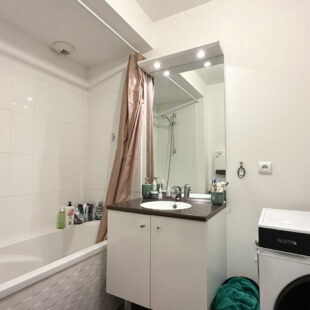 APPARTEMENT DE TYPE 2 AVEC TERRASSE, CAVE ET GARAGE