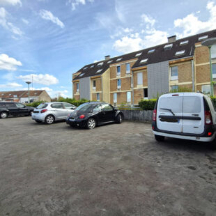 APPARTEMENT TYPE 2 AVEC BALCON ET PARKING