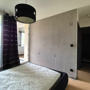 APPARTEMENT TYPE 2 AVEC BALCON ET PARKING