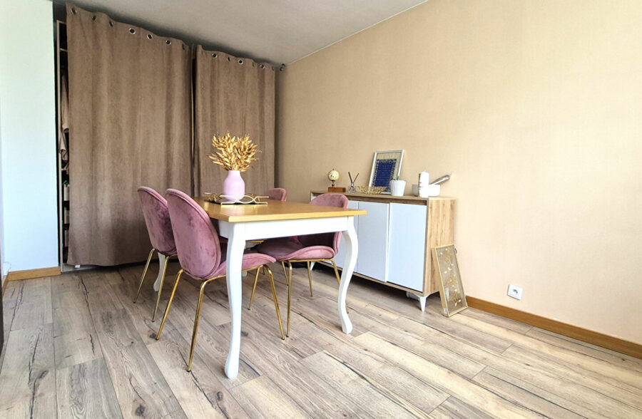 APPARTEMENT 77 m² A PROXIMITE IMMEDIATE DU BOULEVARD GAMBETTA