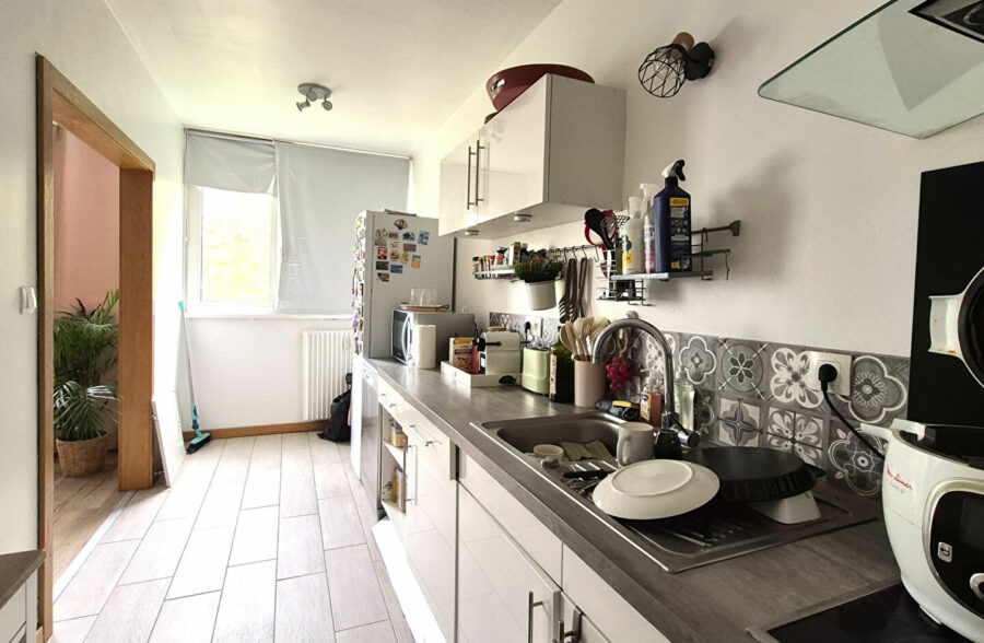 APPARTEMENT 77 m² A PROXIMITE IMMEDIATE DU BOULEVARD GAMBETTA