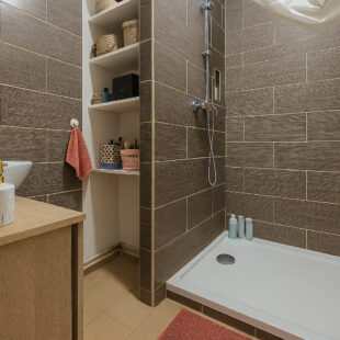 APPARTEMENT 77 m² A PROXIMITE IMMEDIATE DU BOULEVARD GAMBETTA