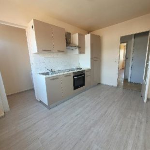 APPARTEMENT DE TYPE 3 DE 65 m2 EN RESIDENCE DE STANDING AVEC ASCENSEUR 2 MIN DU CENTRE VILLE A PIED