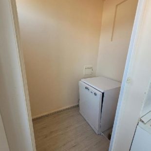 APPARTEMENT DE TYPE 3 DE 65 m2 EN RESIDENCE DE STANDING AVEC ASCENSEUR 2 MIN DU CENTRE VILLE A PIED