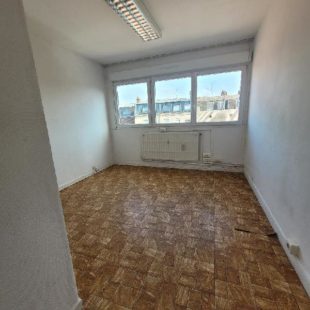 APPARTEMENT DE TYPE 3 DE 65 m2 EN RESIDENCE DE STANDING AVEC ASCENSEUR 2 MIN DU CENTRE VILLE A PIED