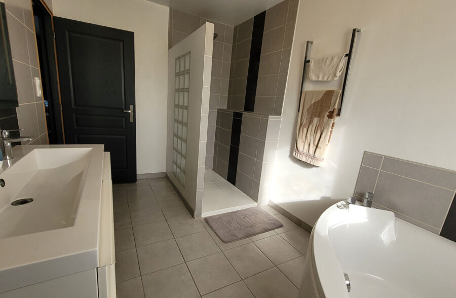 Pavillon individuelle semi plain-pied <small> Sous compromis </small>