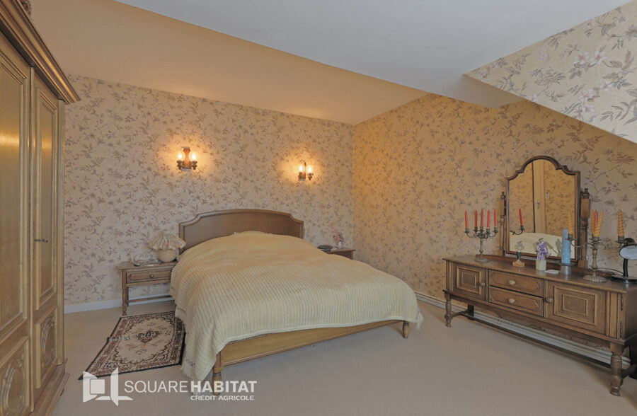 Maison individuelle, semi-plain pied 5 chambres, jardin et garage