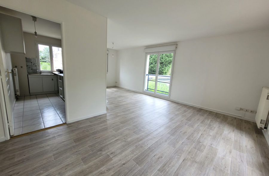 Appartement Avion 3 pièce(s) 66 m2 avec ascenseur au 1 er étage