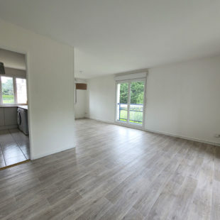 Appartement Avion 3 pièce(s) 66 m2 avec ascenseur au 1 er étage