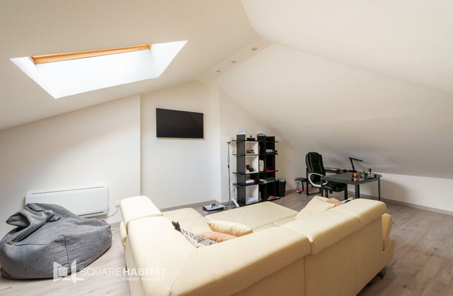 MAISON SEMI INDIVIDUELLE ENTIEREMENT RENOVEE