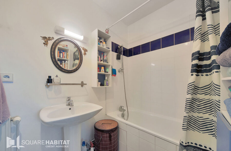 Appartement Lens 2 pièce(s) 42.61 m2 cave+ garage.