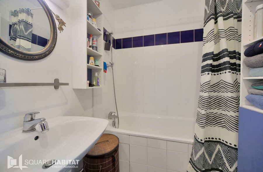 Appartement Lens 2 pièce(s) 42.61 m2 cave+ garage.