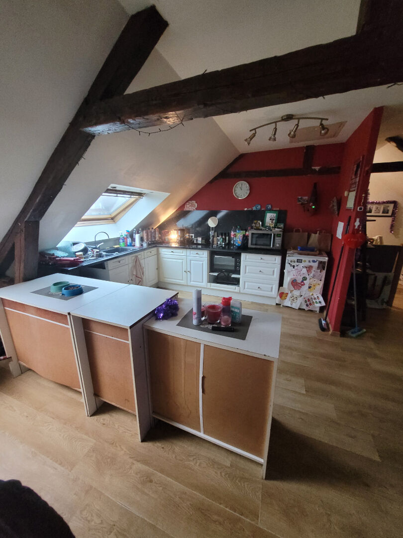 Immeuble mixte 5 lots 200 m2 <small> Sous compromis </small>