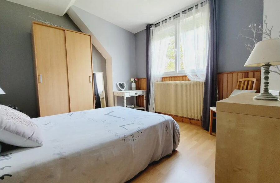 Maison familiale de type semi plain pied