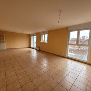 Appartement Lens 6 pièce(s) 110 m2 avec garage et ascenseur.