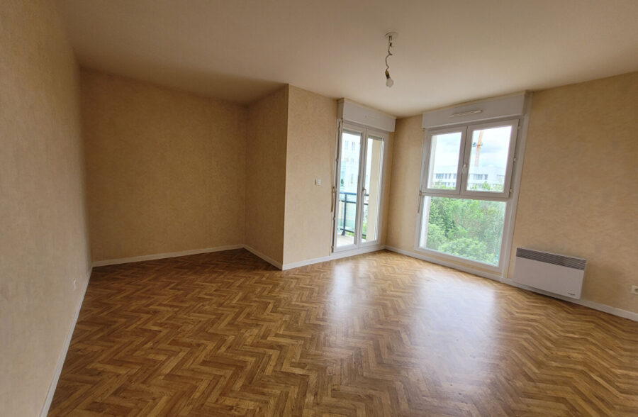Appartement Lens 6 pièce(s) 110 m2 avec garage et ascenseur.