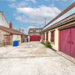 Maison individuelle au charme préservé avec atelier