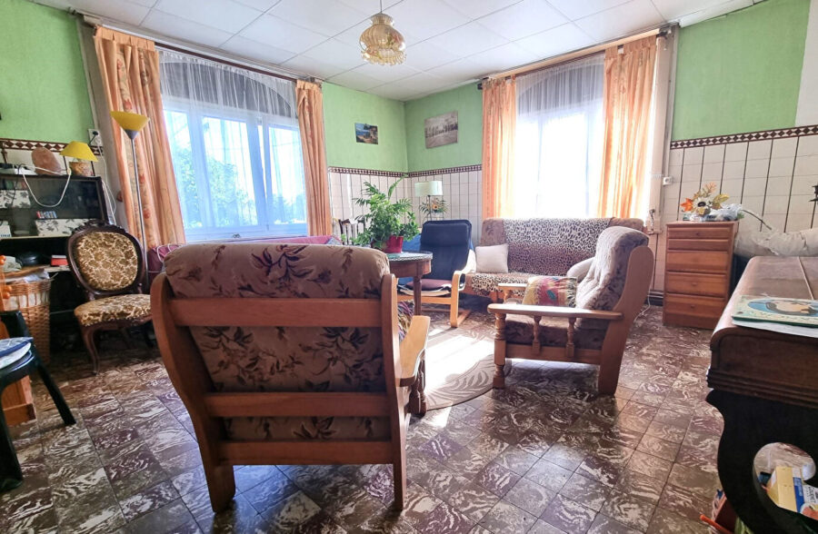 MERIGNIES : MAISON TYPE BOURGEOISE  3 chambres possibilité 4
