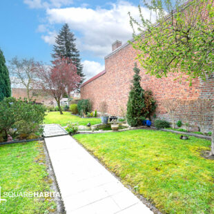 MAISON CUBIQUE DE 215 M² &nbsp;Sous compromis&nbsp;