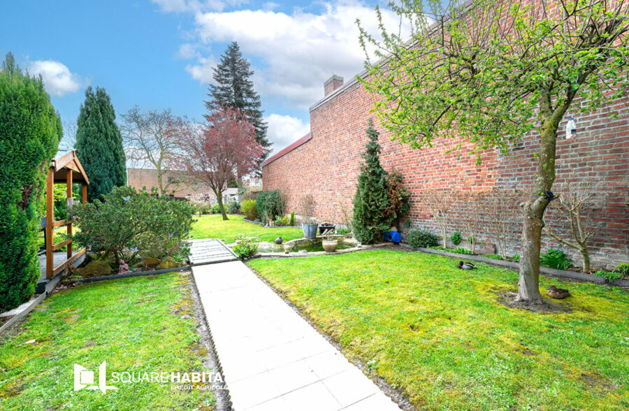 MAISON CUBIQUE DE 215 M² &nbsp;Sous compromis&nbsp;