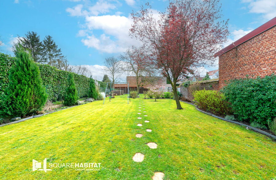 MAISON CUBIQUE DE 215 M² &nbsp;Sous compromis&nbsp;