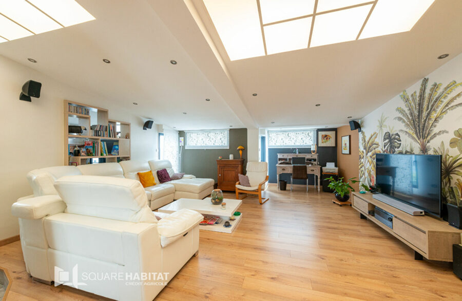 MAISON CUBIQUE DE 215 M² &nbsp;Sous compromis&nbsp;