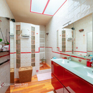 MAISON CUBIQUE DE 215 M² &nbsp;Sous compromis&nbsp;