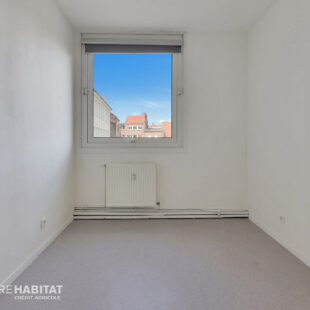 Appartement Lens 3 pièce(s) 67 m2 avec garage fermé et cave.