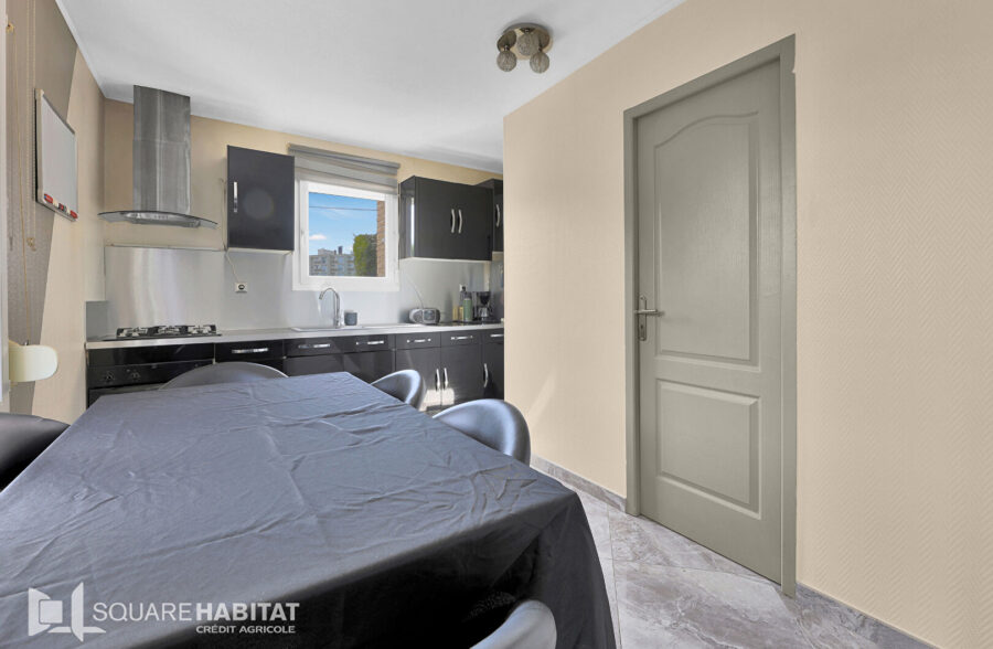 PLAIN PIED INDIVIDUEL AVEC GRAND TERRAIN CONSTRUCTIBLE.