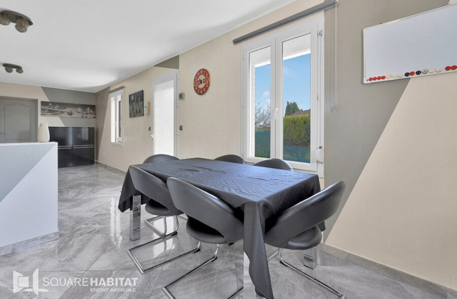 PLAIN PIED INDIVIDUEL AVEC GRAND TERRAIN CONSTRUCTIBLE.