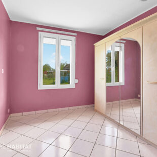 PLAIN PIED INDIVIDUEL AVEC GRAND TERRAIN CONSTRUCTIBLE.